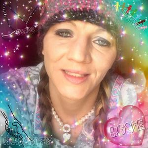 Meet your Posher, Becky